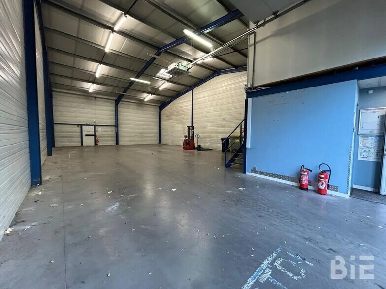 Flex in Bègles for lease - Building Photo - Image 3 of 14