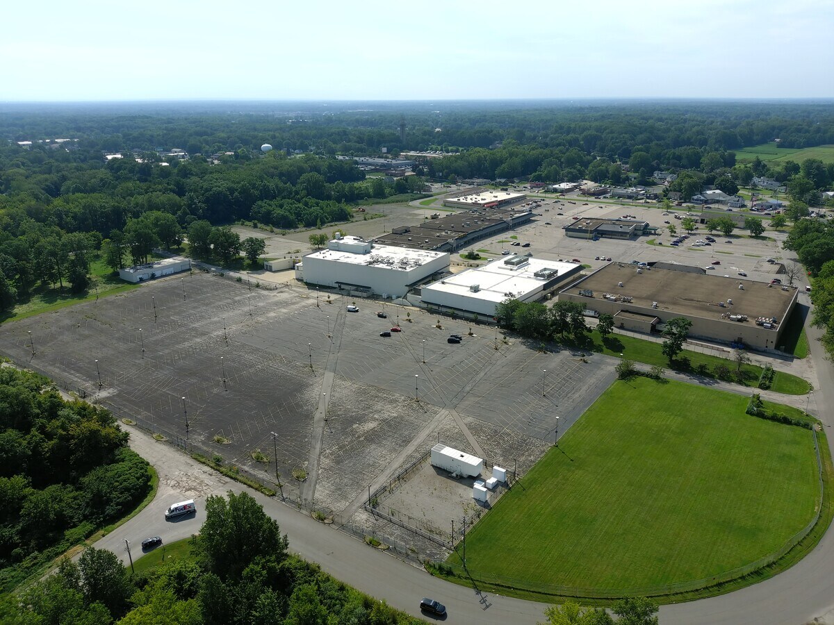 219 Sheffield Center, Lorain, OH 44055