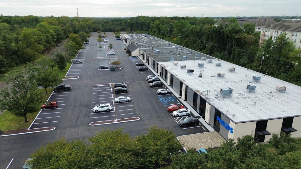 1 Electronics Dr, Hamilton, NJ for lease - Primary Photo - Image 1 of 11