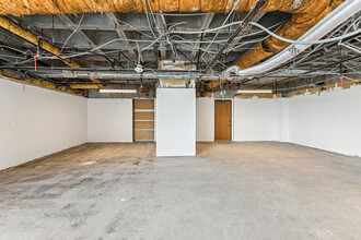 11645 Wilshire Blvd, Los Angeles, CA for lease Building Photo- Image 1 of 3