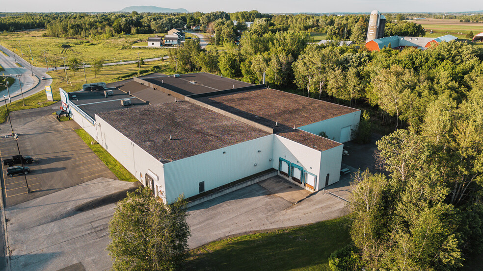 1555 Boul Industriel, Farnham, QC for lease - Building Photo - Image 2 of 6