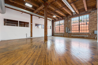 600 W Cermak Rd, Chicago, IL for lease Building Photo- Image 2 of 7