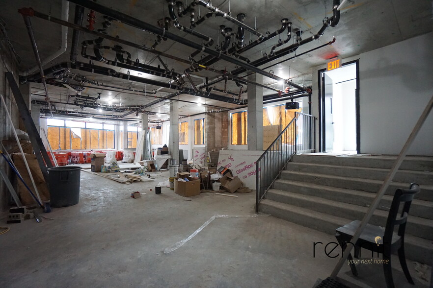 580 Classon Ave, Brooklyn, NY for lease - Interior Photo - Image 3 of 15