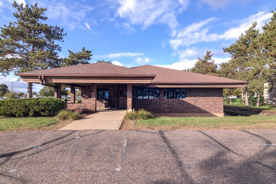 3131 Stein Blvd, Eau Claire, WI 54701