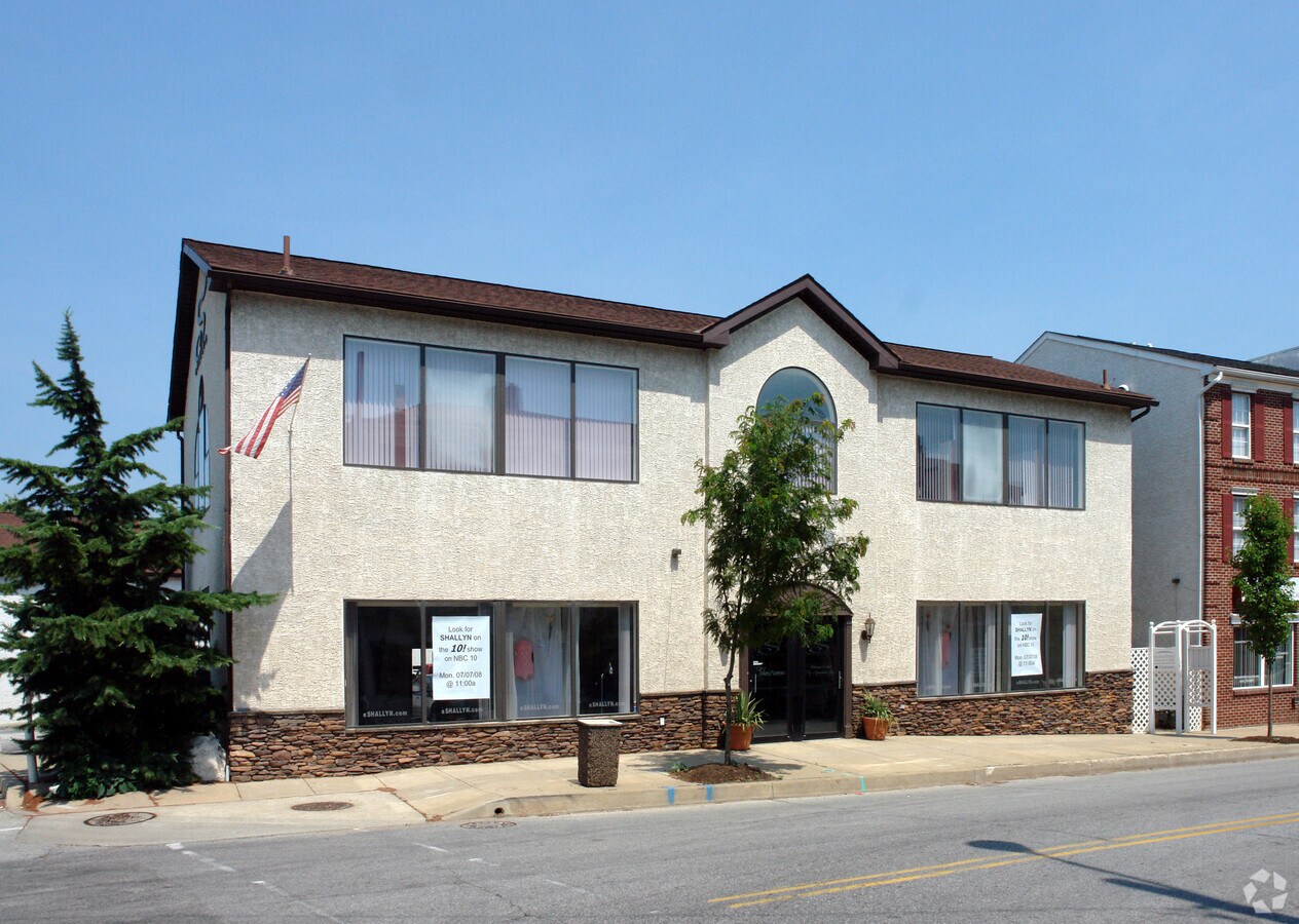 114 Dekalb St, Bridgeport, PA 19405