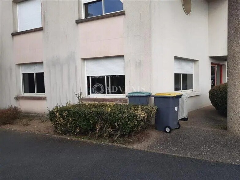 Flex in Pocé-sur-Cisse for sale - Building Photo - Image 3 of 4