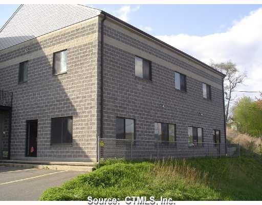 61 Pershing Dr, Ansonia, CT for sale Primary Photo- Image 1 of 1