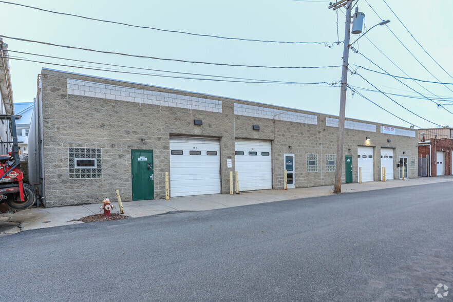 19 Calvin Rd, Watertown, MA for lease - Building Photo - Image 3 of 6