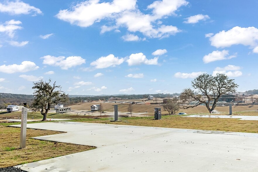 5386 Ranch Road 1376, Fredericksburg, TX for sale - Building Photo - Image 3 of 5