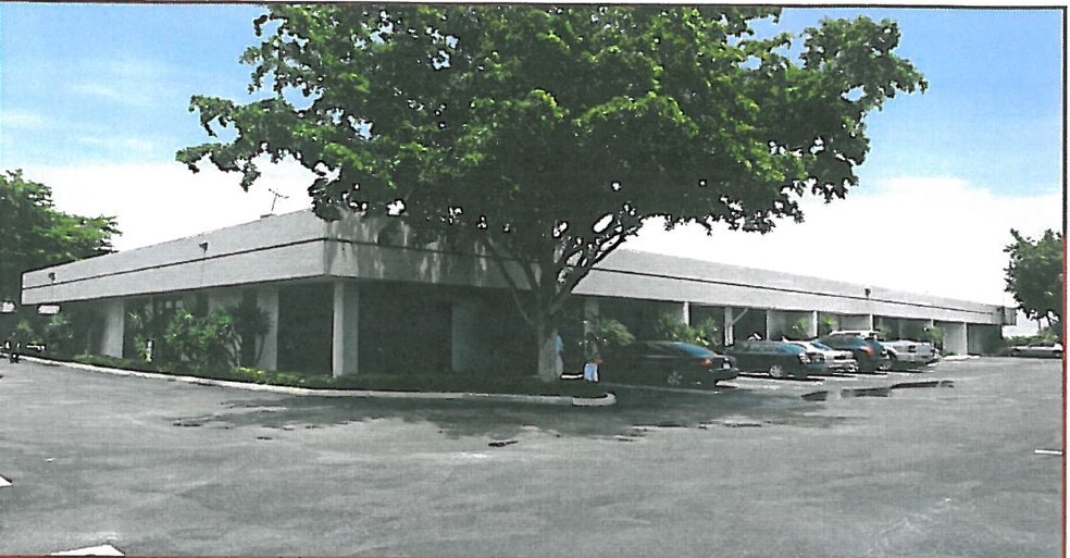 1750 N Florida Mango Rd, West Palm Beach, FL 33409