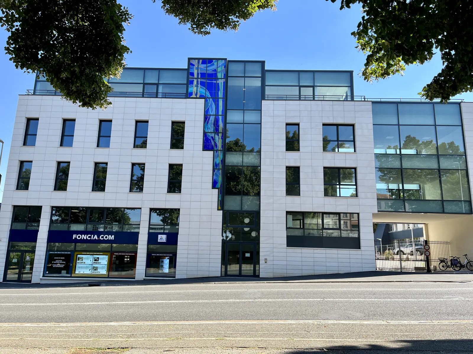 28 Boulevard De La Courtille, Chartres for lease Building Photo- Image 1 of 10