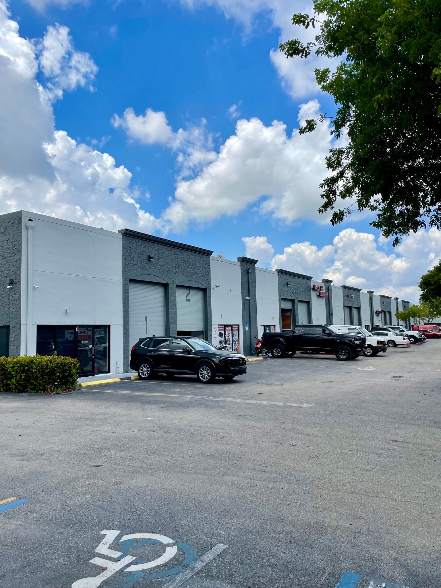 3120 W 84th St, Hialeah, FL for lease Building Photo- Image 1 of 7