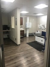 1685 Eagle harbor Pky, Orange Park, FL for lease Building Photo- Image 2 of 4