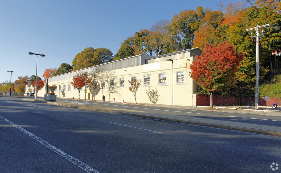 1261-1299 Blue Hill Ave, Mattapan, MA for lease - Building Photo - Image 2 of 2