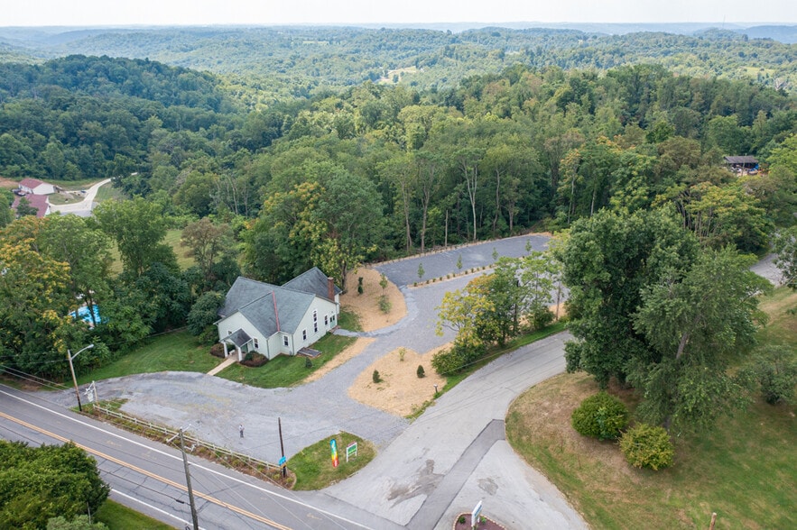 2802 Conway Wallrose Rd, Baden, PA for sale - Aerial - Image 1 of 68