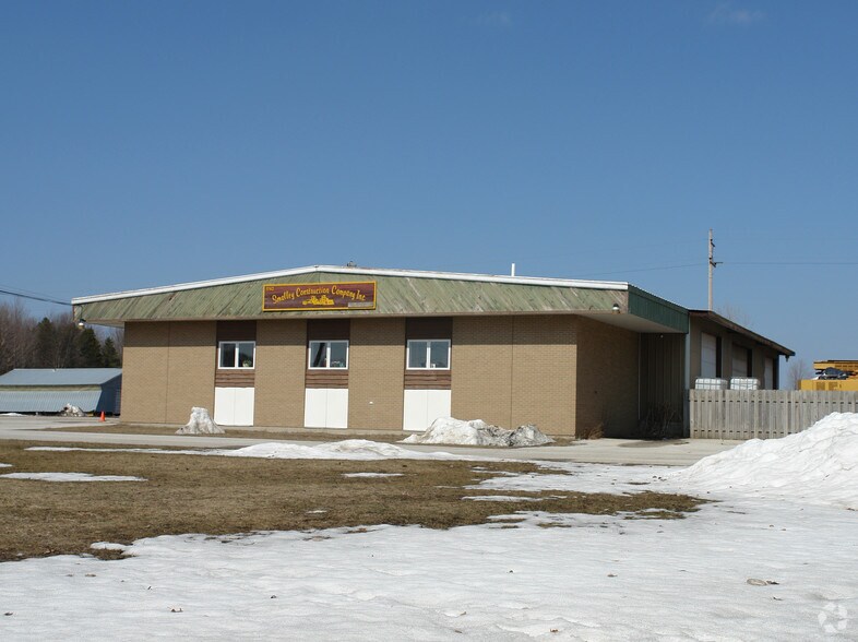 1742 US-10 Ave, Scottville, MI for sale - Primary Photo - Image 1 of 1