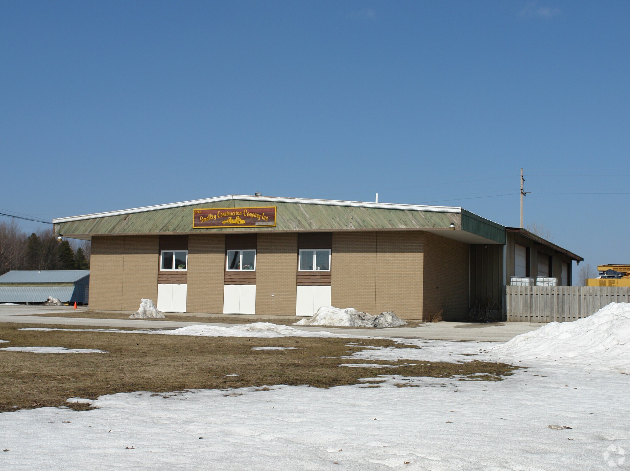 1742 US-10 Ave, Scottville, MI for sale Primary Photo- Image 1 of 1