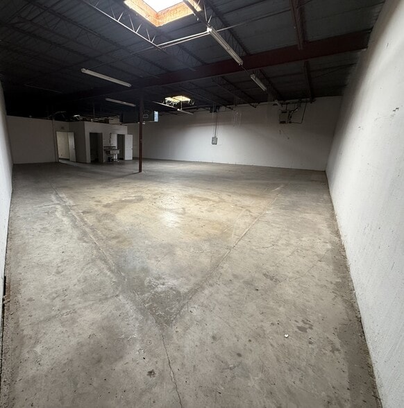 3001 Quebec St, Dallas, TX for lease - Building Photo - Image 2 of 7