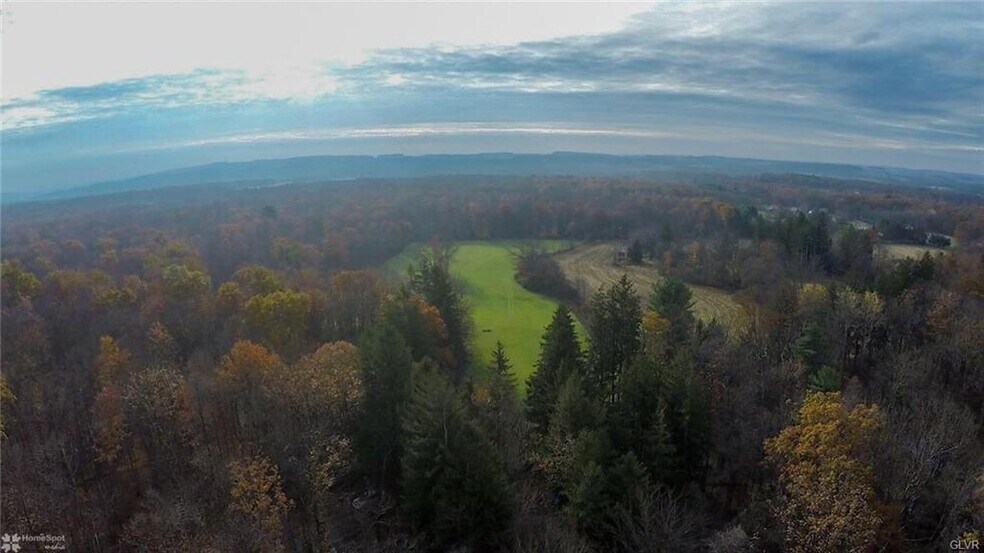 9100 N Loop Rd, Slatington, PA for sale - Primary Photo - Image 1 of 1