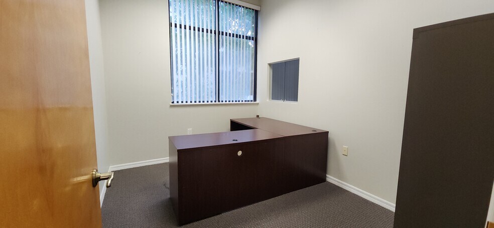 7910 Summerlin Lakes Dr, Fort Myers, FL for lease - Building Photo - Image 3 of 11