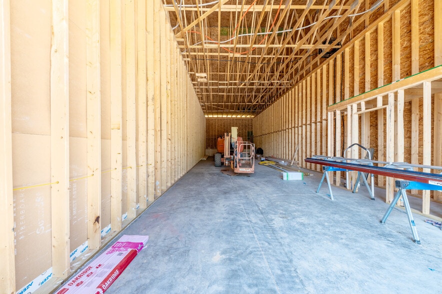 981 Canyon Rd, Morgantown, WV for lease - Building Photo - Image 3 of 9