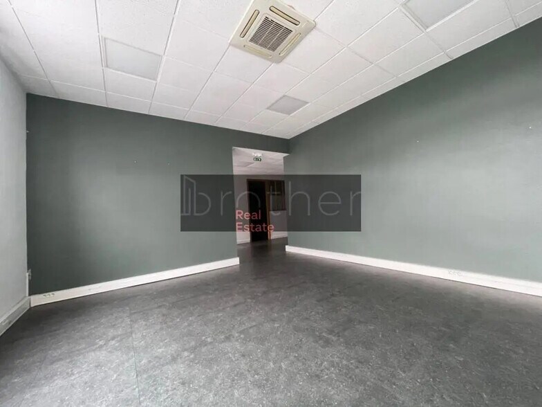Office in Bruges for lease - Interior Photo - Image 1 of 7