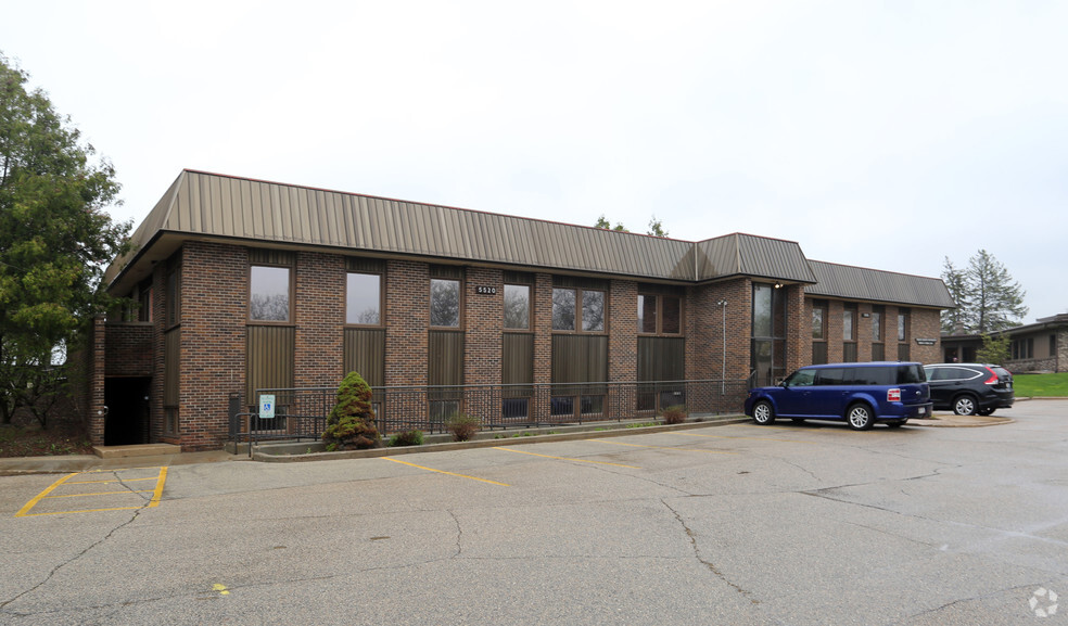 5520 Medical Cir, Madison, WI for sale - Primary Photo - Image 1 of 1