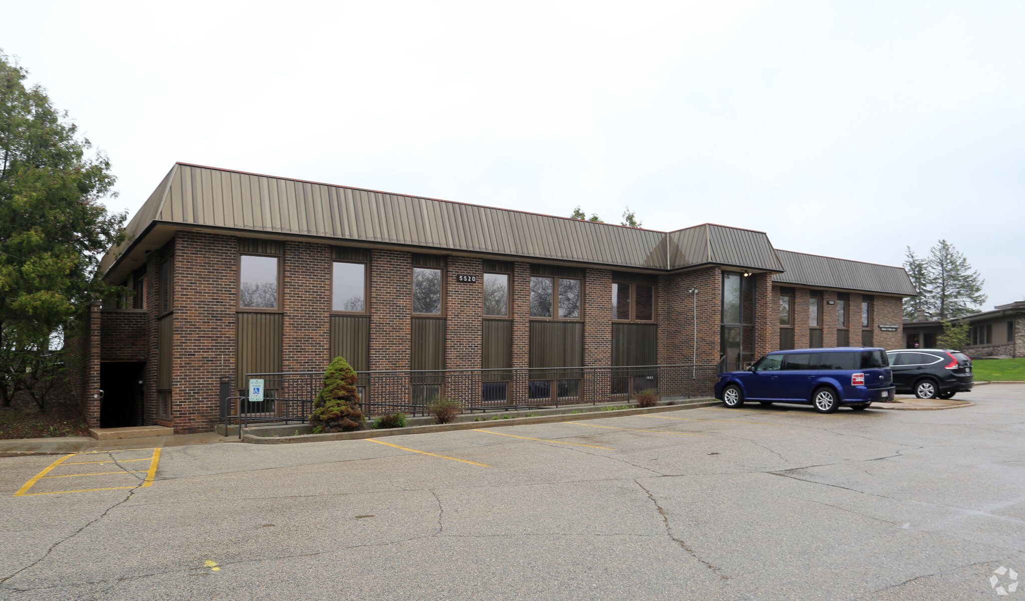 5520 Medical Cir, Madison, WI for sale Primary Photo- Image 1 of 1