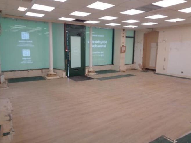 31 Market Pl, Barnard Castle for lease Interior Photo- Image 1 of 2