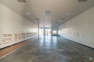 12810 W Broadway St, Pearland, TX for lease Interior Photo- Image 2 of 5