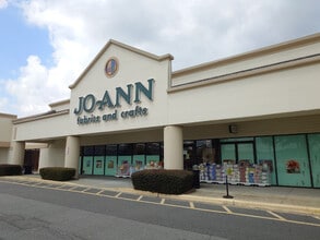 7400 Abercorn St, Savannah, GA for lease Building Photo- Image 2 of 2