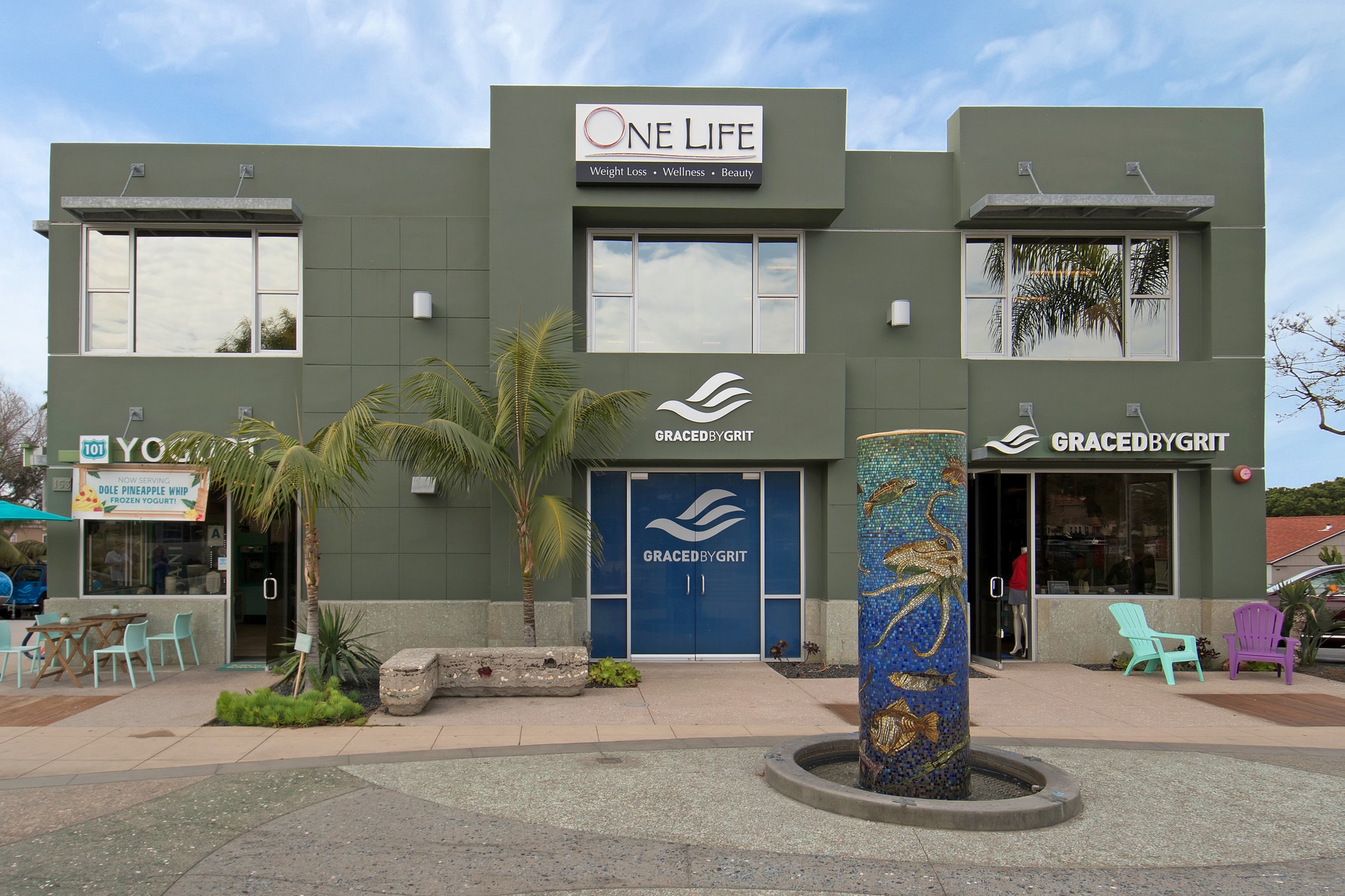 153 N Highway 101, Solana Beach, CA for lease Primary Photo- Image 1 of 27