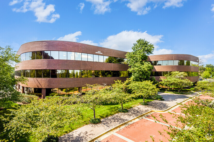 4640 Forbes Blvd, Lanham, MD for lease - Building Photo - Image 1 of 17