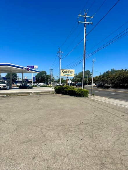 15301 Washington Ave, San Leandro, CA for sale - Building Photo - Image 2 of 14