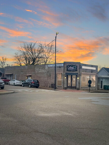 101 S Pearl St, Carthage, MS for sale - Primary Photo - Image 1 of 1