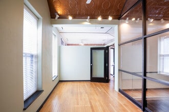 509 Walnut St, Kansas City, MO for lease Interior Photo- Image 2 of 7