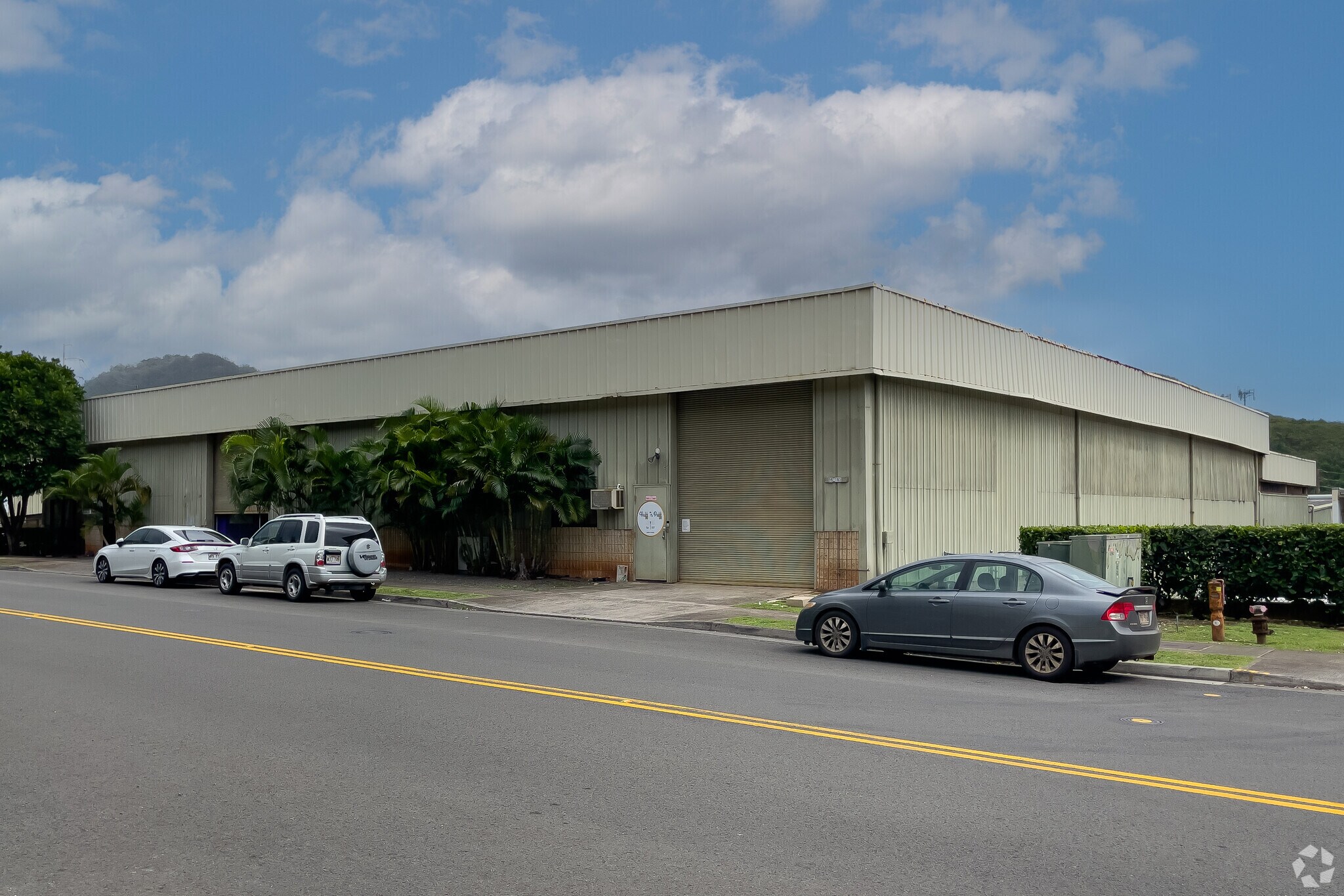 99-1183 Iwaena St, Aiea, HI for sale Primary Photo- Image 1 of 1