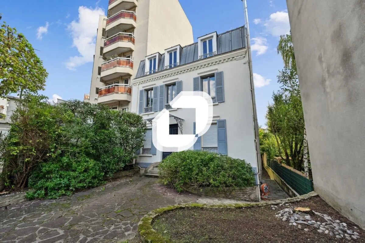 Office in Nogent-sur-Marne for sale Building Photo- Image 1 of 9