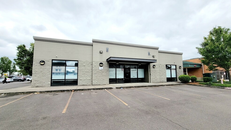 134-160 Lancaster Dr SE, Salem, OR for lease - Building Photo - Image 2 of 7