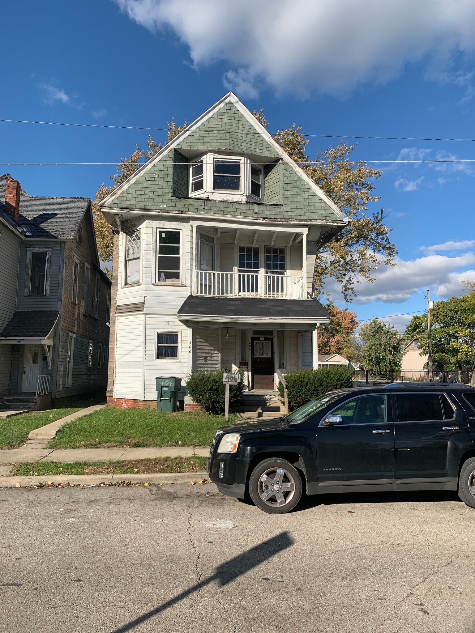 406 E Gilbert St, Muncie, IN for sale Primary Photo- Image 1 of 3