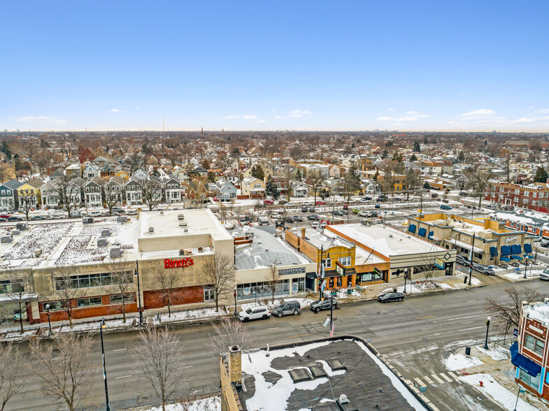 4925 W Irving Park Rd, Chicago, IL 60641 - Theater Space | LoopNet