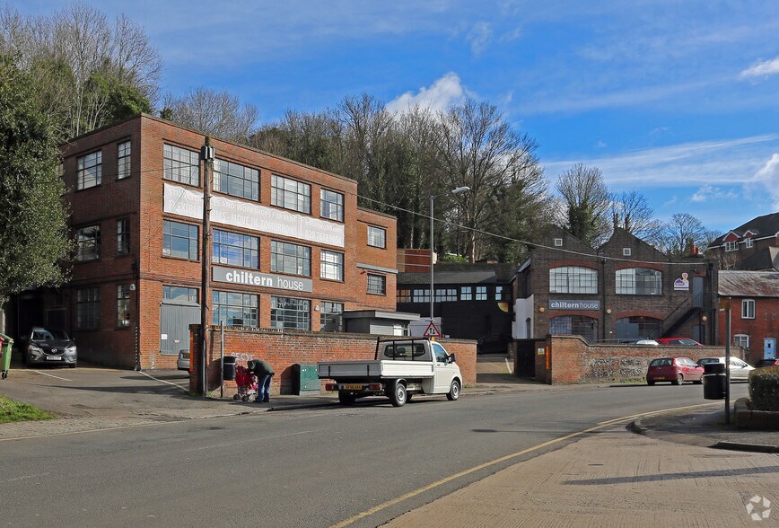 Waterside, Chesham, BKM HP5 1PF