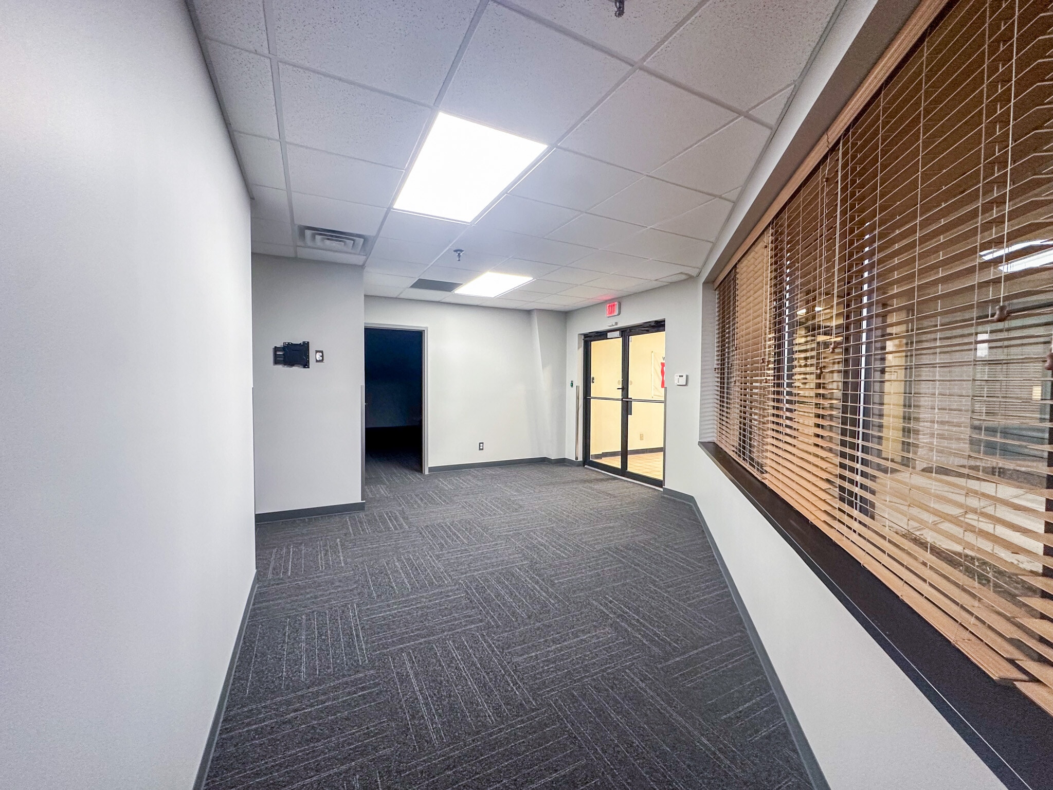 315 Wynn Dr NW, Huntsville, AL for lease Interior Photo- Image 1 of 15