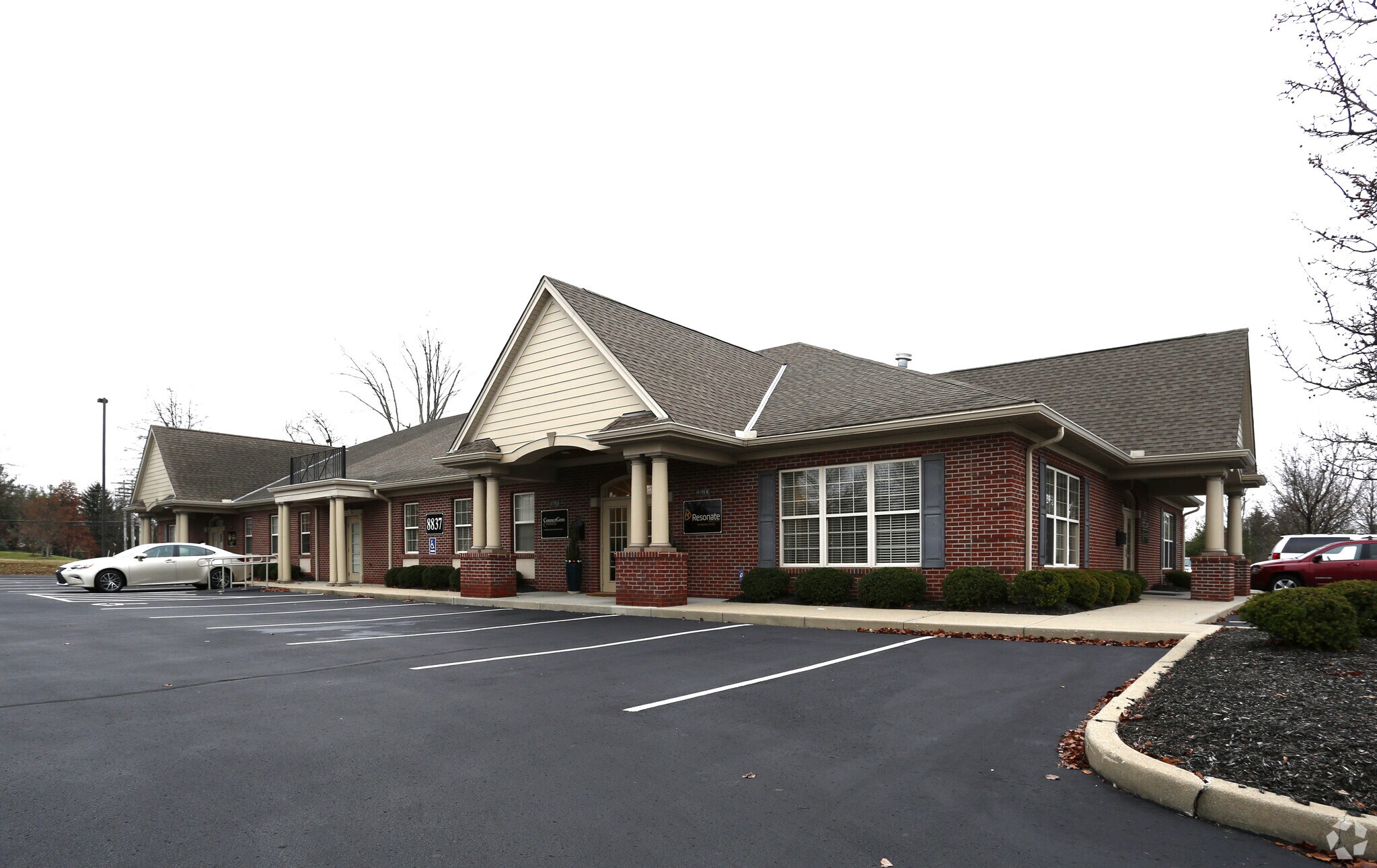 8837 Chapelsquare Ln, Cincinnati, OH for sale Primary Photo- Image 1 of 1