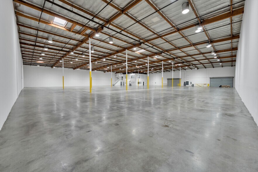 1837 E Martin Luther King Jr Blvd, Los Angeles, CA for lease - Interior Photo - Image 2 of 6