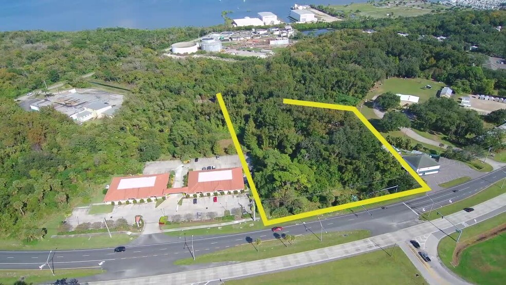 561 N Washington Ave, Titusville, FL for sale - Commercial Listing Video - Image 2 of 22