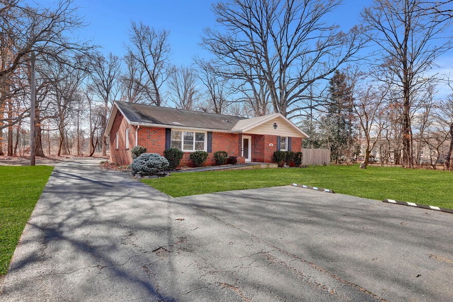 2306 Church Rd, Cherry Hill, NJ for lease - Building Photo - Image 3 of 17