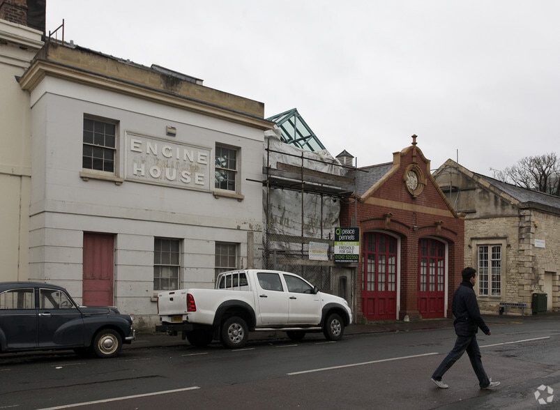 St James Sq, Cheltenham for lease - Building Photo - Image 2 of 2