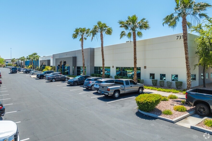 750 Pilot Rd, Las Vegas, NV for lease - Building Photo - Image 3 of 6