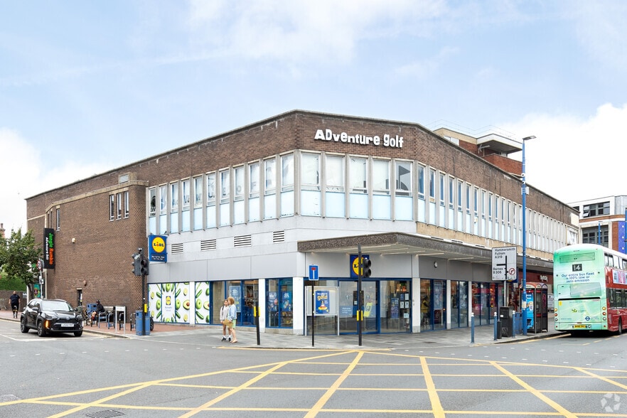 56-58 Putney High St, London for lease - Building Photo - Image 2 of 2